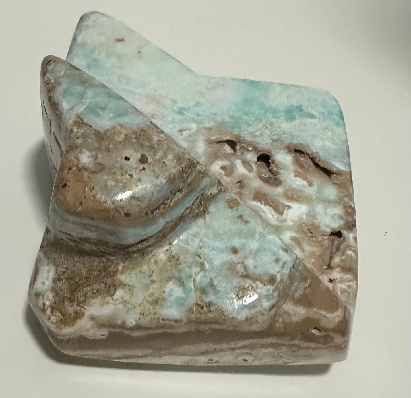 Karibischer Calcit / Aragonit freiform 353g