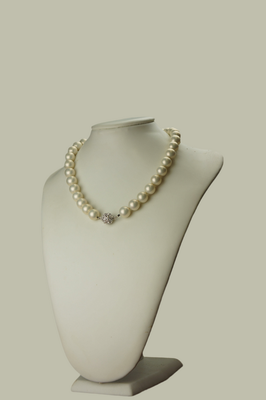 Pearl necklace